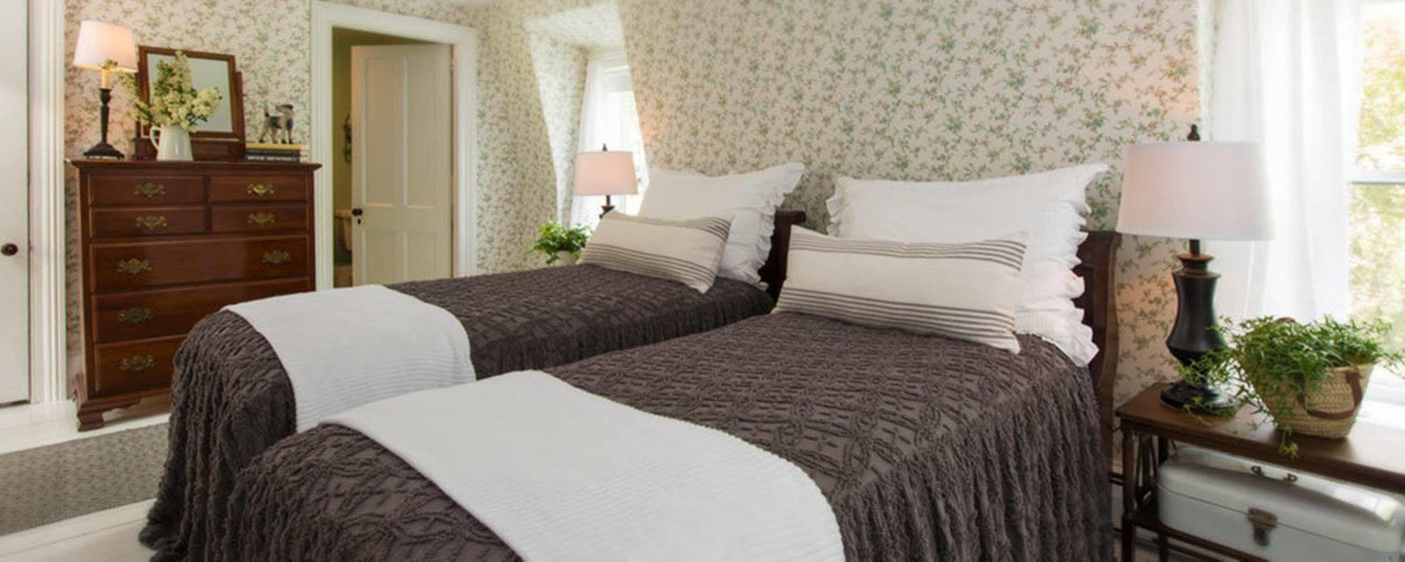Federal House Inn ลี ภายนอก รูปภาพ